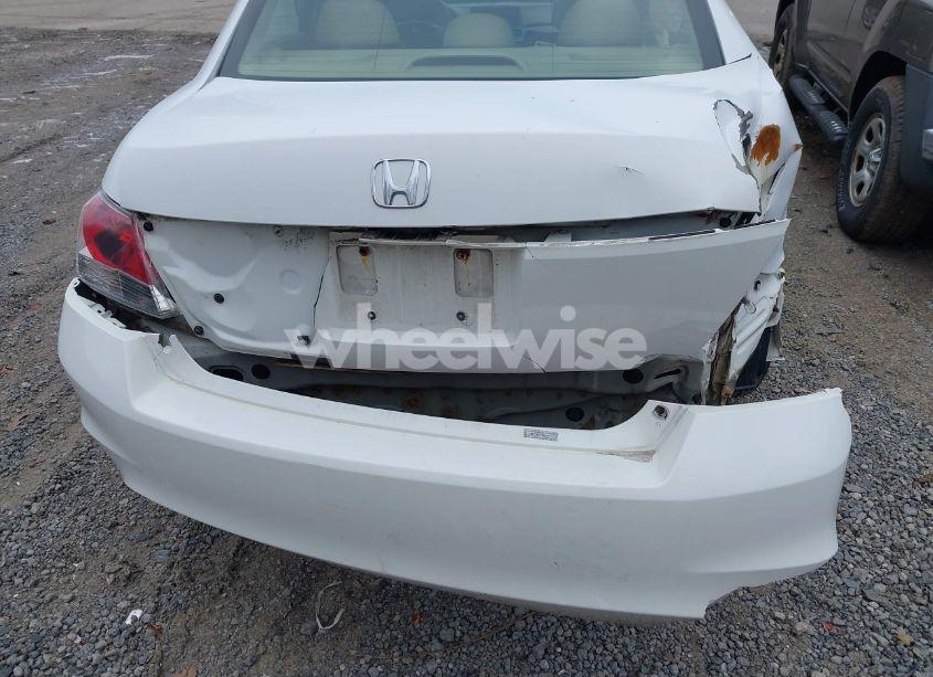 Photo 15 of 2009 Honda Accord 2.4 EX-L (VIN 1HGCP26889A109106)