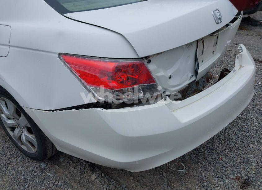 Photo 16 of 2009 Honda Accord 2.4 EX-L (VIN 1HGCP26889A109106)