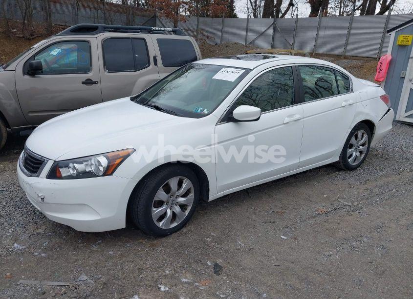 Photo 2 of 2009 Honda Accord 2.4 EX-L (VIN 1HGCP26889A109106)