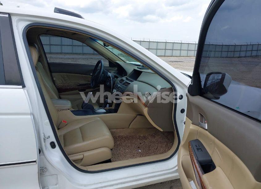 Photo 5 of 2008 Honda Accord 2.4 EX-L (VIN 1HGCP26898A056589)