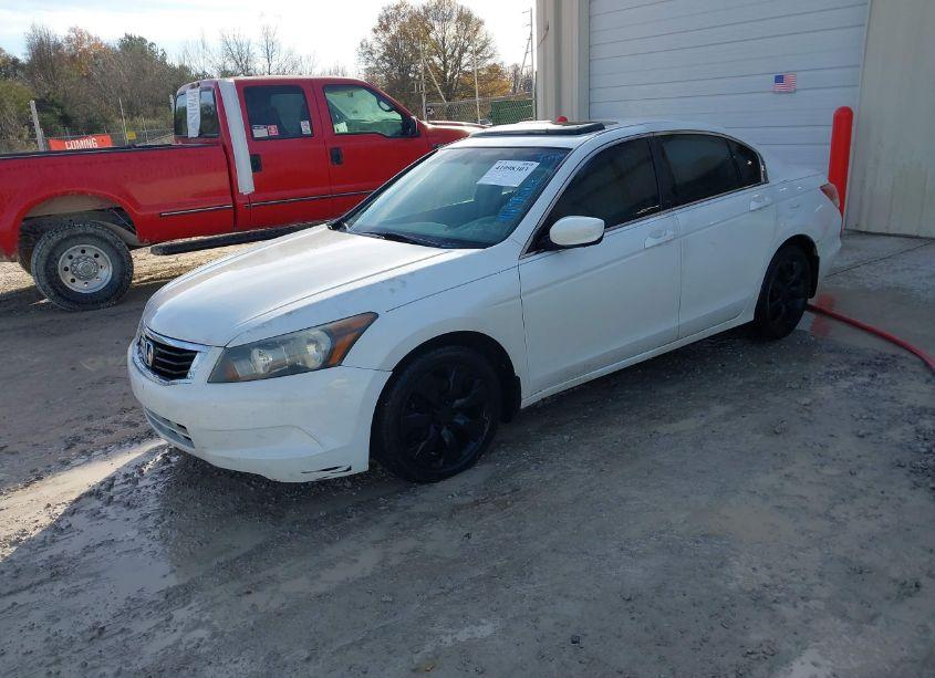 Photo 2 of 2008 Honda Accord SDN EX-L (VIN 1HGCP26898A111526)