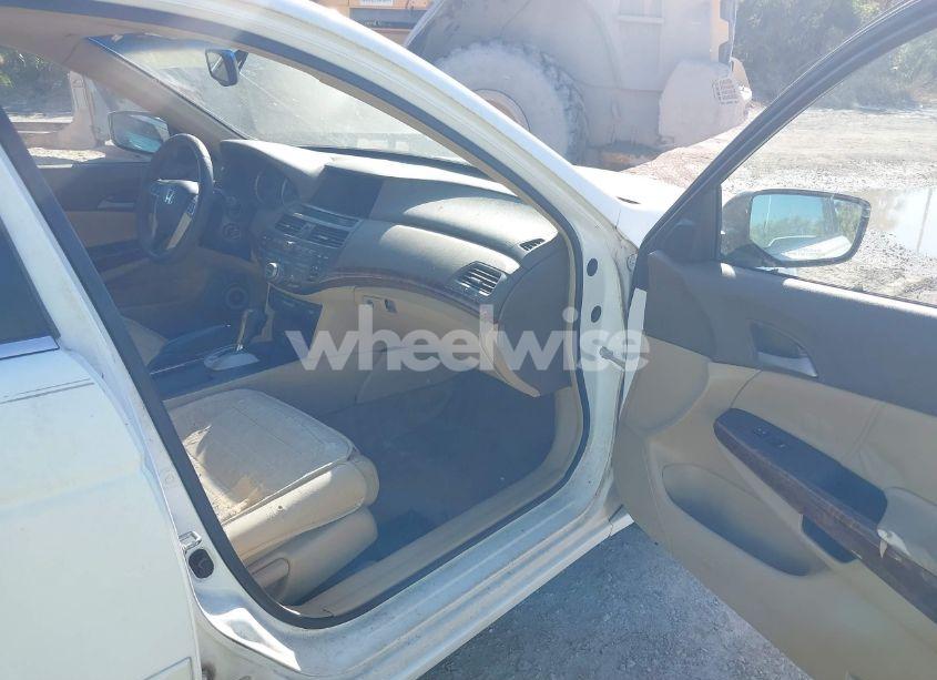 Photo 5 of 2008 Honda Accord 2.4 EX-L (VIN 1HGCP26898A150701)