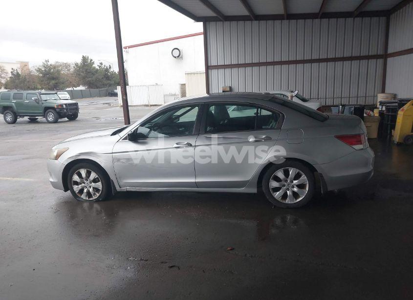 Photo 14 of 2009 Honda Accord 2.4 EX-L (VIN 1HGCP26899A029023)