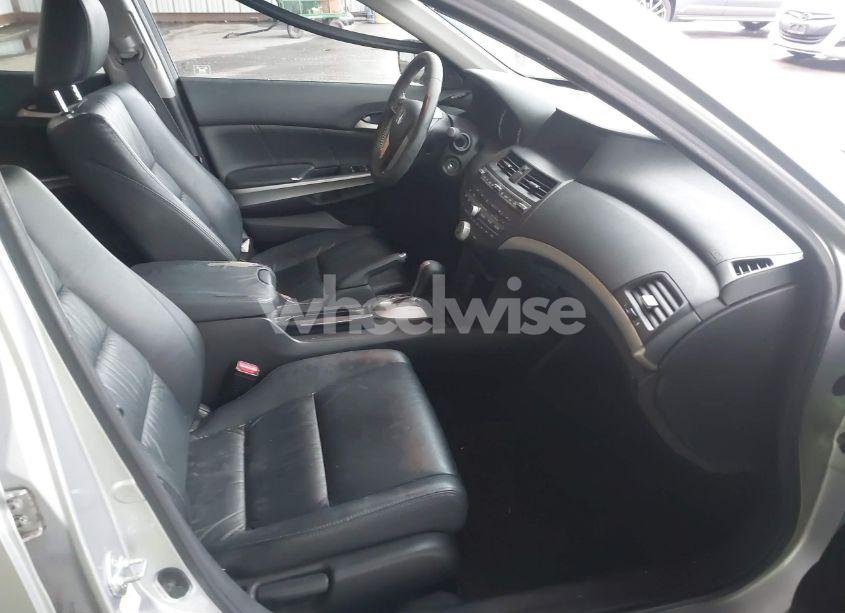 Photo 5 of 2009 Honda Accord 2.4 EX-L (VIN 1HGCP26899A029023)