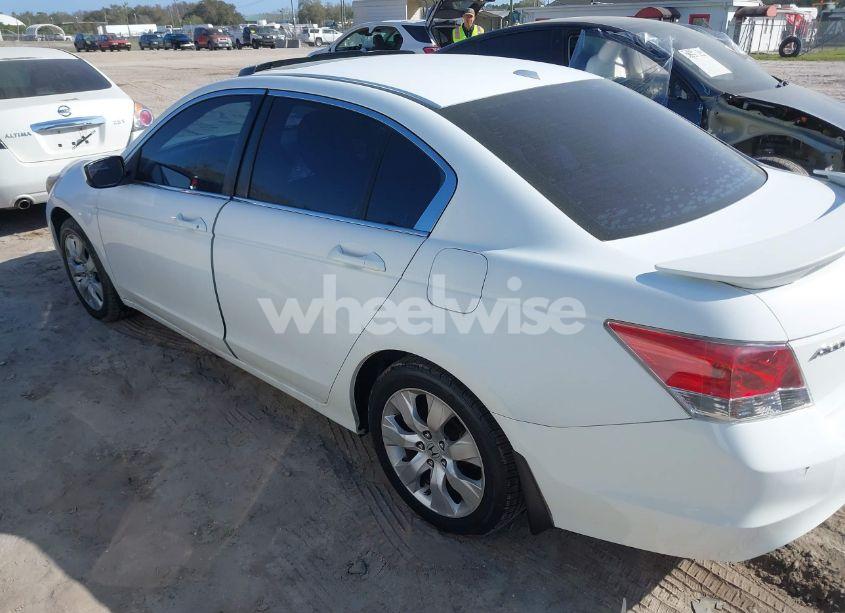 Photo 3 of 2009 Honda Accord 2.4 EX-L (VIN 1HGCP26899A032987)