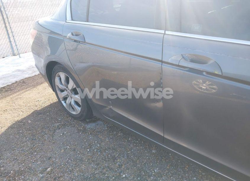 Photo 6 of 2009 Honda Accord 2.4 EX-L (VIN 1HGCP26899A055797)