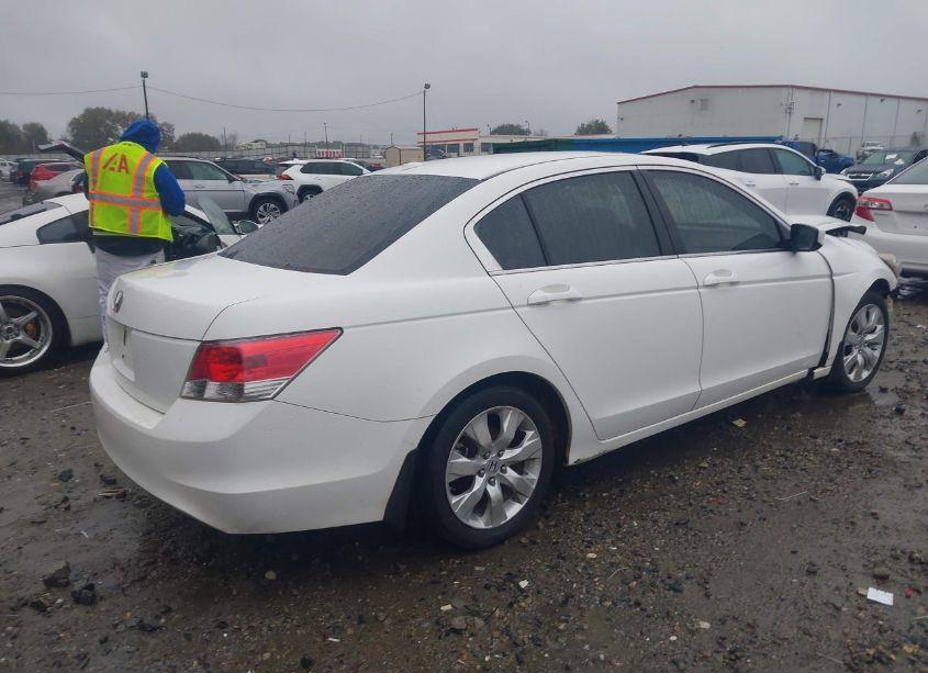 Photo 4 of 2009 Honda Accord 2.4 EX-L (VIN 1HGCP26899A065956)