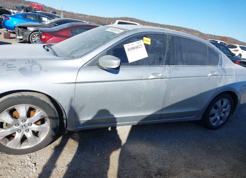 Photo 14 of 2009 Honda Accord 2.4 EX-L (VIN 1HGCP26899A072745)