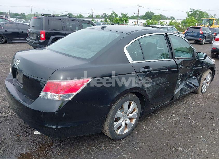 Photo 4 of 2009 Honda Accord 2.4 EX-L (VIN 1HGCP26899A075645)