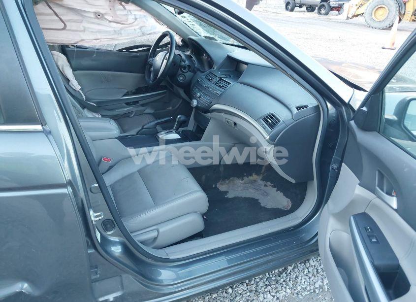 Photo 5 of 2009 Honda Accord 2.4 EX-L (VIN 1HGCP26899A079260)