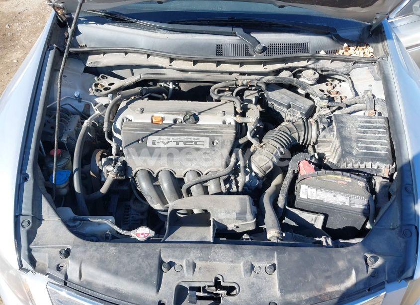 Photo 10 of 2009 Honda Accord 2.4 EX-L (VIN 1HGCP26899A103217)