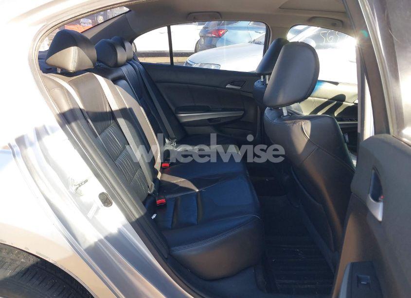 Photo 8 of 2009 Honda Accord 2.4 EX-L (VIN 1HGCP26899A103217)