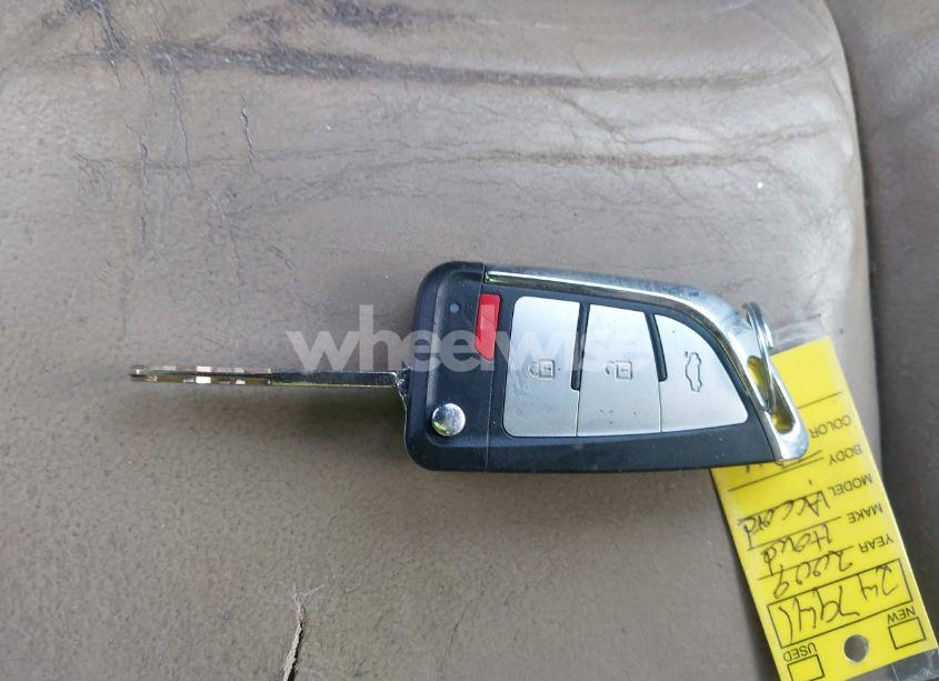 Photo 11 of 2009 Honda Accord 2.4 EX-L (VIN 1HGCP26899A107882)