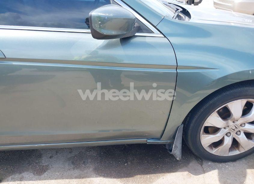 Photo 15 of 2009 Honda Accord 2.4 EX-L (VIN 1HGCP26899A160954)