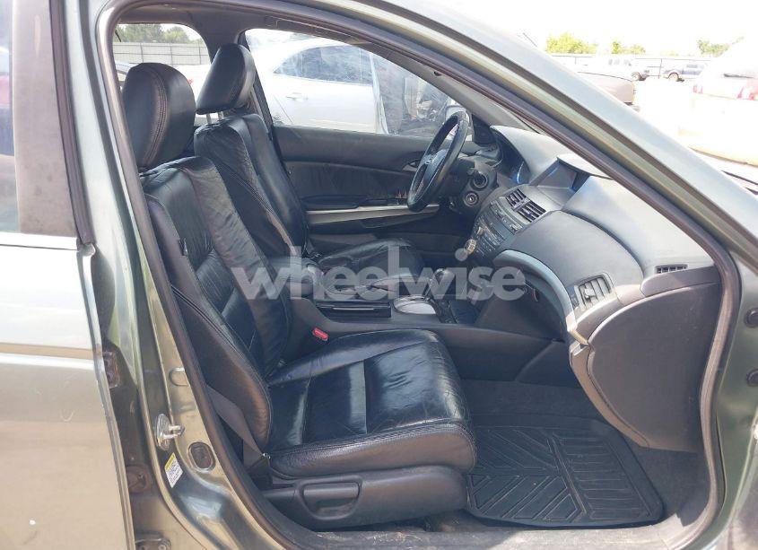 Photo 5 of 2009 Honda Accord 2.4 EX-L (VIN 1HGCP26899A160954)