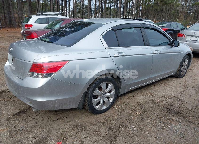Photo 4 of 2008 Honda Accord 2.4 EX-L (VIN 1HGCP268X8A014612)