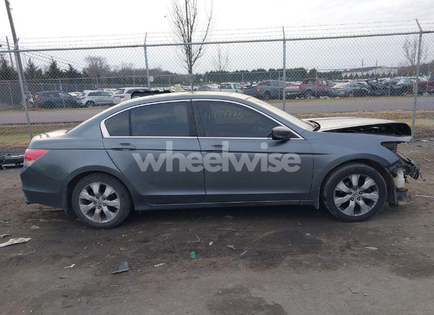 Photo 13 of 2008 Honda Accord 2.4 EX-L (VIN 1HGCP268X8A084028)