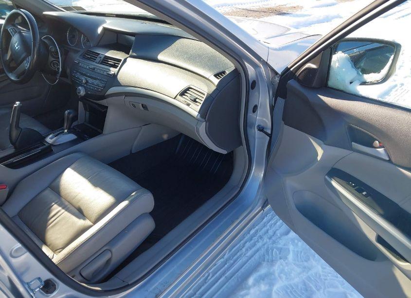 Photo 5 of 2009 Honda Accord 2.4 EX-L (VIN 1HGCP268X9A004695)