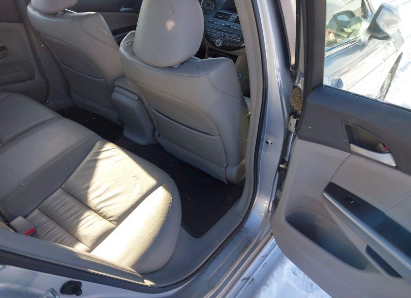 Photo 8 of 2009 Honda Accord 2.4 EX-L (VIN 1HGCP268X9A004695)