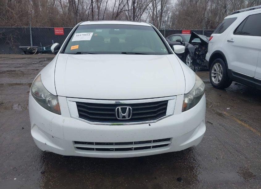 Photo 13 of 2009 Honda Accord 2.4 EX-L (VIN 1HGCP268X9A040483)