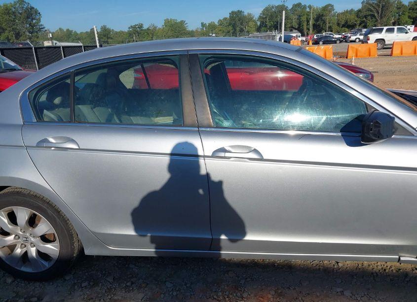 Photo 13 of 2009 Honda Accord 2.4 EX-L (VIN 1HGCP268X9A046882)