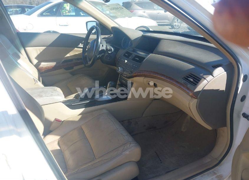 Photo 5 of 2009 Honda Accord 2.4 EX-L (VIN 1HGCP268X9A116333)