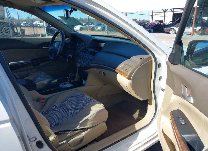 Photo 5 of 2009 Honda Accord 2.4 EX-L (VIN 1HGCP268X9A121595)