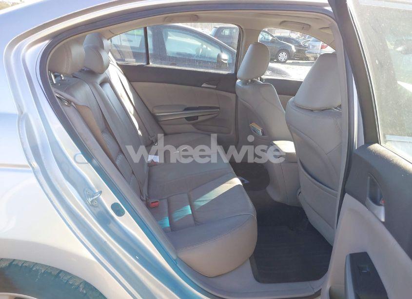 Photo 8 of 2009 Honda Accord 2.4 EX-L (VIN 1HGCP268X9A173437)