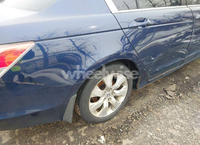 Photo 14 of 2009 Honda Accord 2.4 EX-L (VIN 1HGCP268X9A803960)