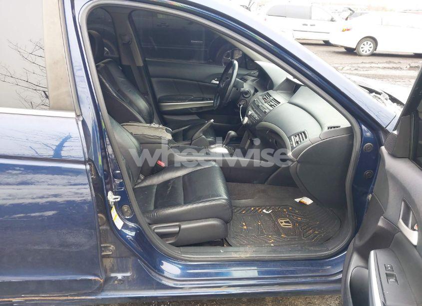 Photo 5 of 2009 Honda Accord 2.4 EX-L (VIN 1HGCP268X9A803960)