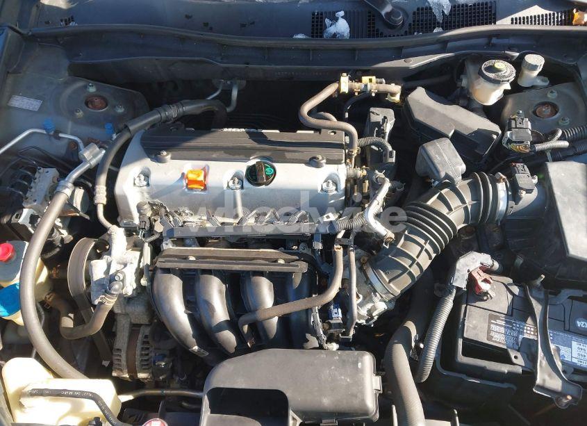 Photo 10 of 2010 Honda Accord 2.4 LX (VIN 1HGCP2E31AA035506)