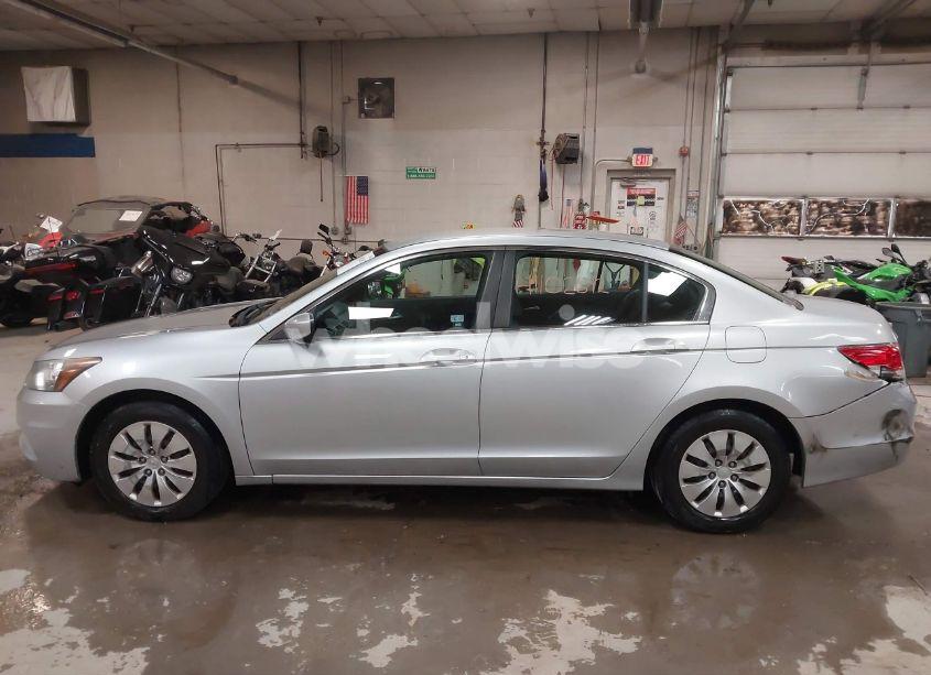 Photo 14 of 2011 Honda Accord 2.4 LX (VIN 1HGCP2E31BA065168)