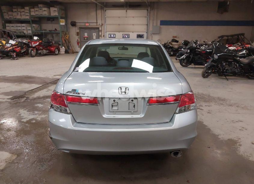 Photo 16 of 2011 Honda Accord 2.4 LX (VIN 1HGCP2E31BA065168)