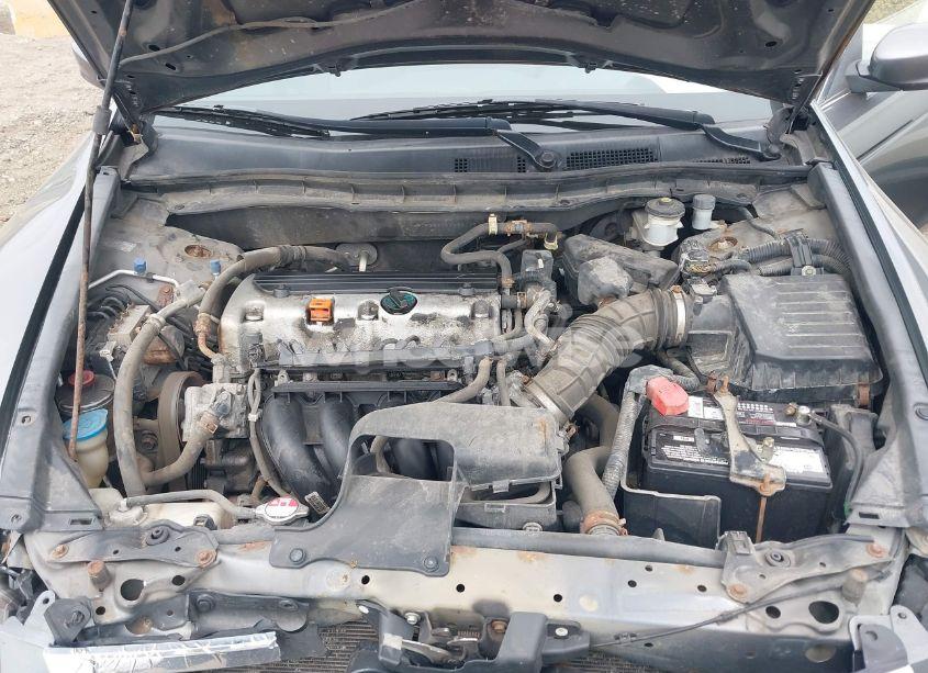 Photo 10 of 2010 Honda Accord 2.4 LX (VIN 1HGCP2E33AA082116)