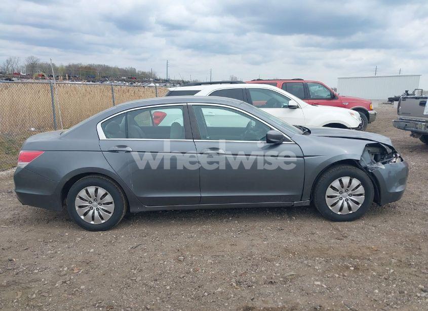 Photo 13 of 2010 Honda Accord 2.4 LX (VIN 1HGCP2E33AA082116)