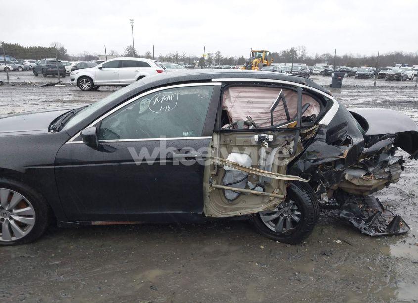 Photo 14 of 2011 Honda Accord 2.4 EX (VIN 1HGCP2E70BA062555)
