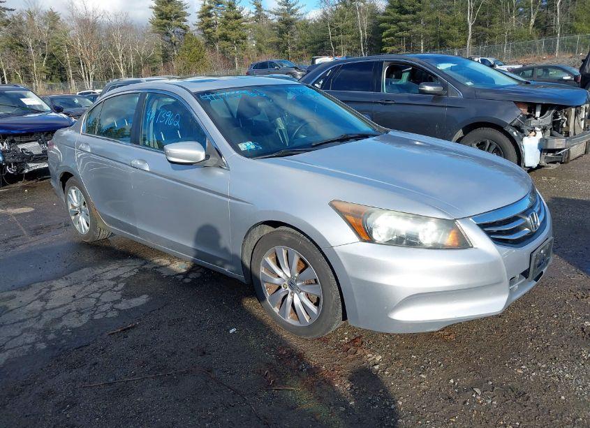 2011 Honda Accord 2.4 EX (VIN 1HGCP2E72BA060077) main photo