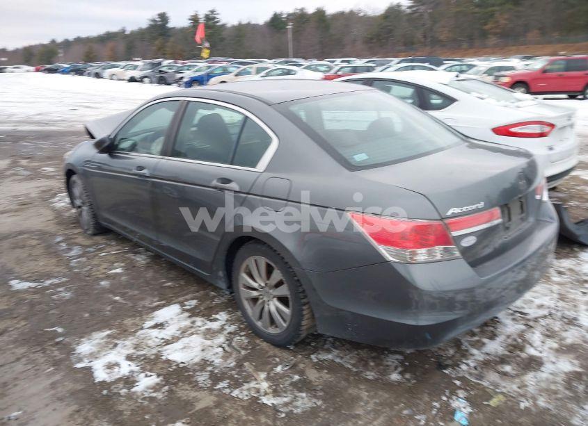 Photo 3 of 2012 Honda Accord SDN EX (VIN 1HGCP2E73CA091050)