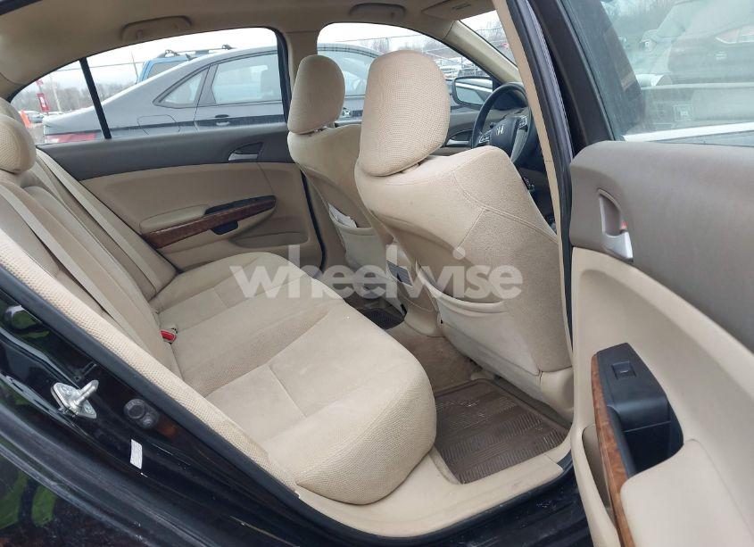 Photo 8 of 2010 Honda Accord 2.4 EX (VIN 1HGCP2E75AA062842)