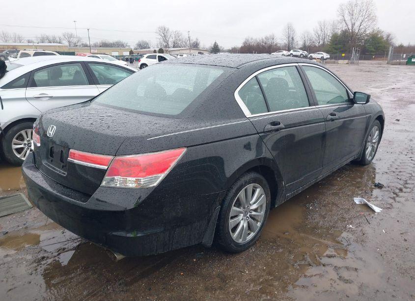 Photo 4 of 2012 Honda Accord SDN EX (VIN 1HGCP2E75CA028077)