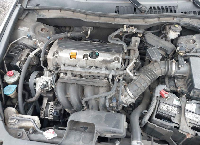 Photo 10 of 2010 Honda Accord 2.4 LX (VIN 1HGCP2F30AA020803)