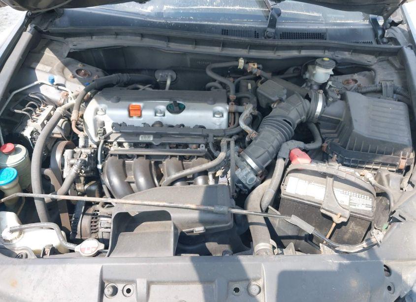 Photo 10 of 2010 Honda Accord 2.4 LX (VIN 1HGCP2F30AA073789)