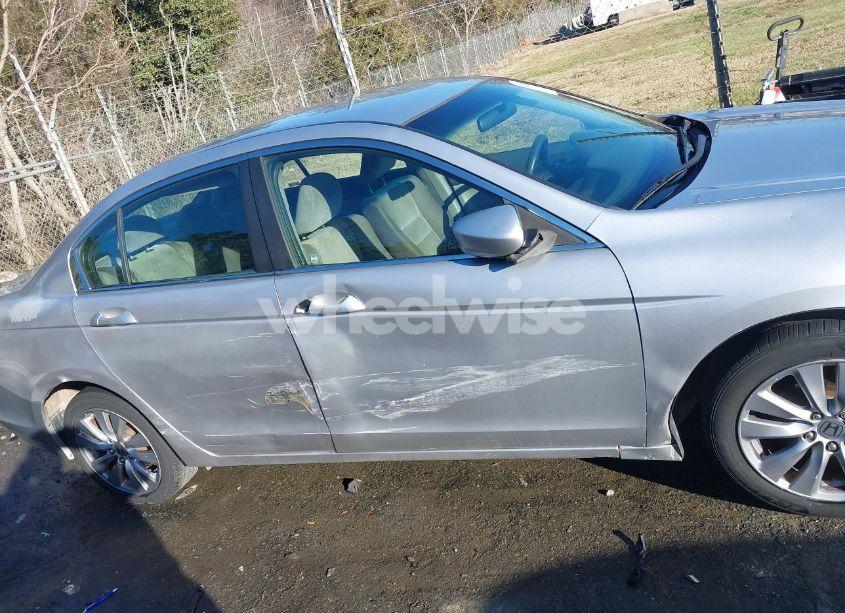 Photo 13 of 2010 Honda Accord 2.4 LX (VIN 1HGCP2F30AA078281)