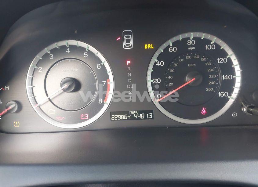 Photo 7 of 2010 Honda Accord 2.4 LX (VIN 1HGCP2F30AA105012)