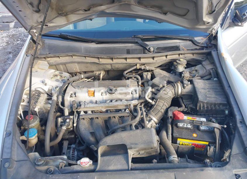 Photo 10 of 2010 Honda Accord 2.4 LX (VIN 1HGCP2F30AA128399)