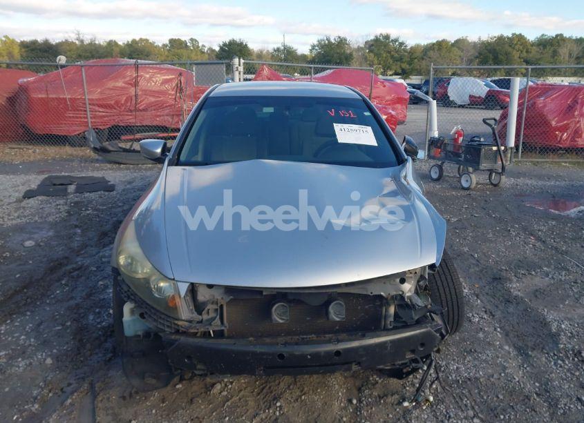 Photo 13 of 2010 Honda Accord 2.4 LX (VIN 1HGCP2F30AA128399)