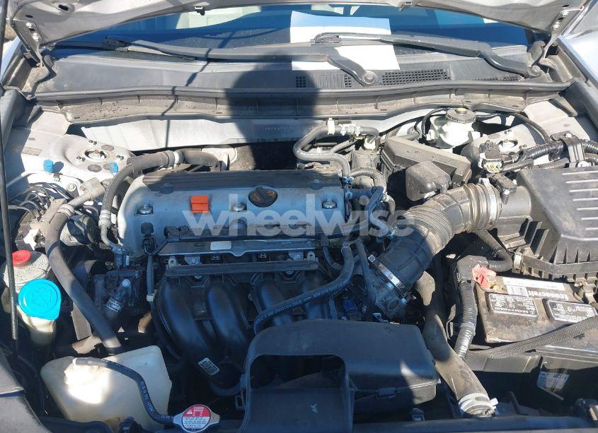 Photo 10 of 2011 Honda Accord 2.4 LX (VIN 1HGCP2F30BA018969)