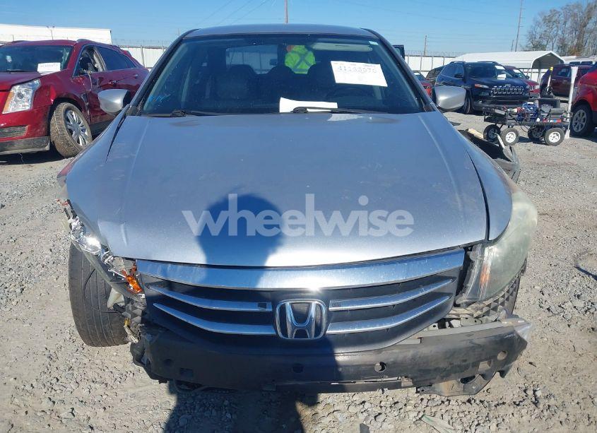 Photo 13 of 2011 Honda Accord 2.4 LX (VIN 1HGCP2F30BA018969)