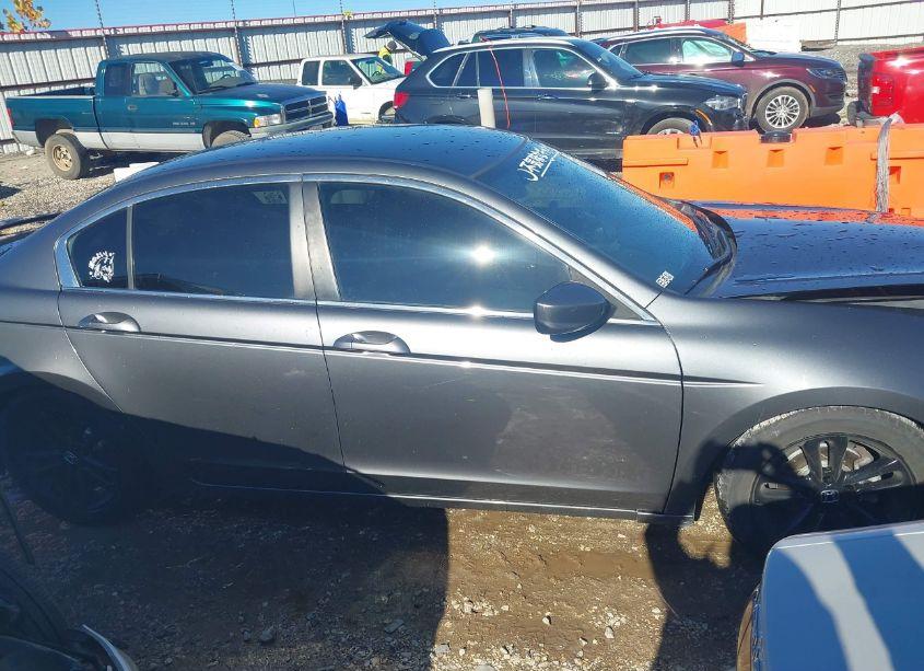 Photo 13 of 2011 Honda Accord 2.4 LX (VIN 1HGCP2F30BA130686)