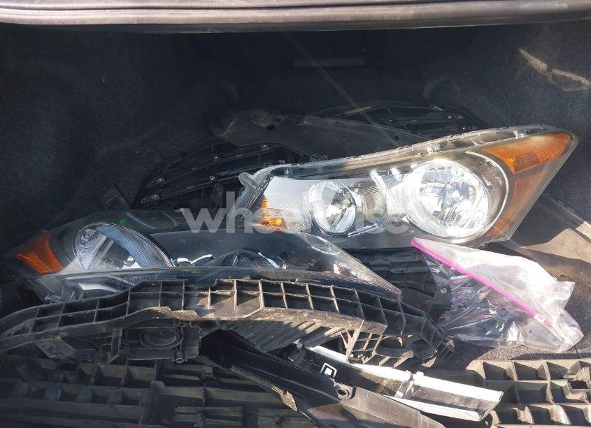 Photo 12 of 2012 Honda Accord 2.4 LX (VIN 1HGCP2F30CA103120)